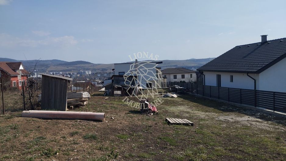 Teren intravilan 569 mp cu utilitati-ideal casa- Zona La Soare - Poză 1