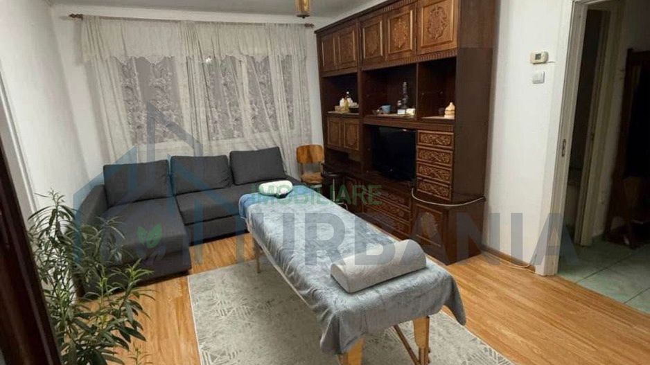 Apartament 3 camere Podu Ros - Poză 1