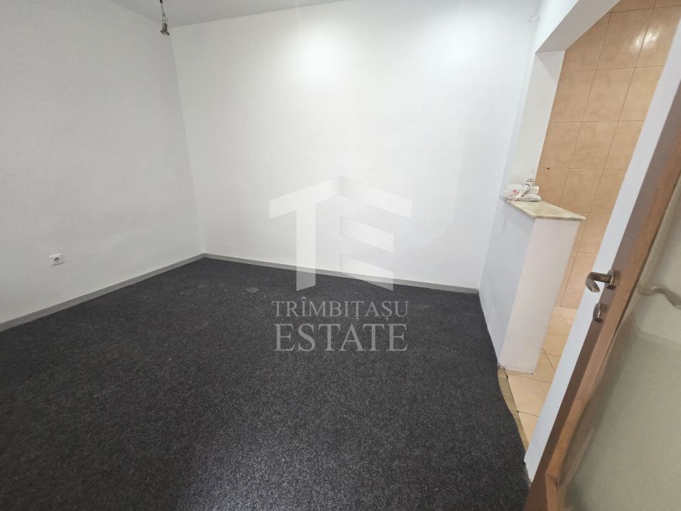 CENTRU- Casa ideala pentru birouri | studio | cabinet | gaz | curte - Poză 11