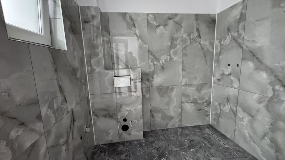 1/2 Duplex Utvin,4 Camere,2 Bai,Toate Utilitatile - Poză 7