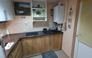 Închiriez garsonieră la casă,  Unirii, centrală proprie - Poză 3