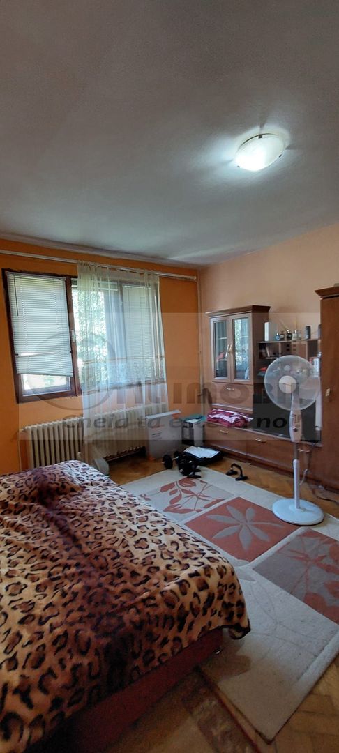 APARTAMENT 2 CAMERE DECOMANDAT ZONA TUDOR VLADIMIRESCU 80000 EURO - Poză 2