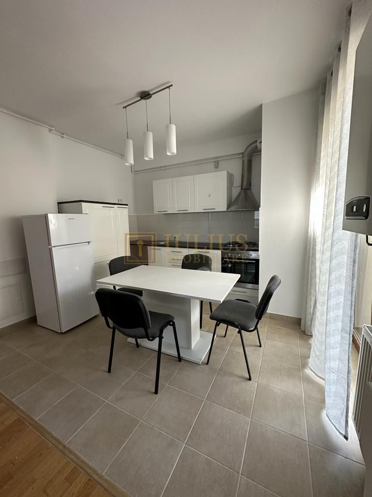 Zona Nord, 2 camere, centrala proprie - Poză 7