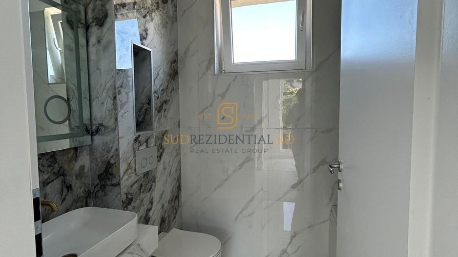 Vila moderna tip duplex, 4 camere, ansamblu privat cu piscina - Poză 18