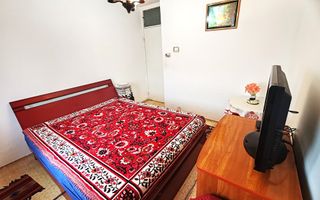 3 Camere, Central, Ideal pentru Familie, Liniste, An '81 - Poză 4