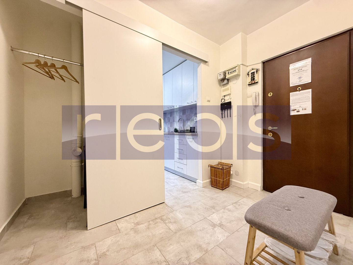 VÂNZARE 4 CAMERE | ZONA TITAN | MOBILAT ȘI UTILAT - Poză 18