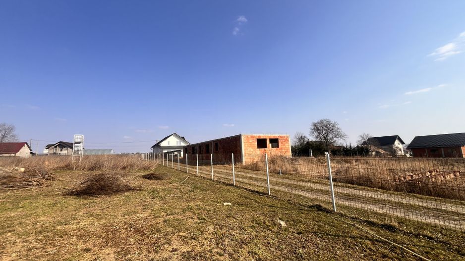 Teren Intravilan de Vânzare 40Ari | Suceava/Salcea  I 5000Euro/Ar +TVA - Poză 1