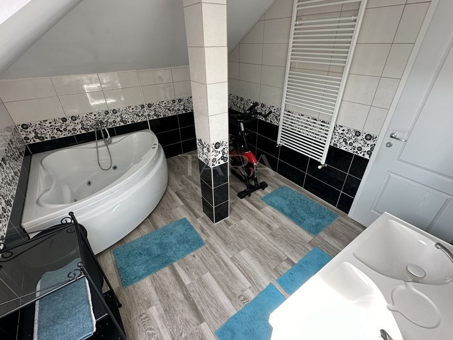 Apartament 4 camere, Floresti, zona Parc Poligon - Poză 6