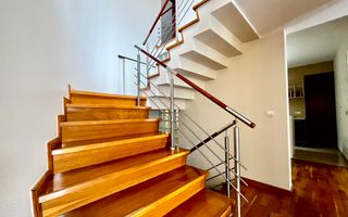 Casa spațioasă și primitoare cu garaj dublu, în Braytim – Soarelui - Poză 13