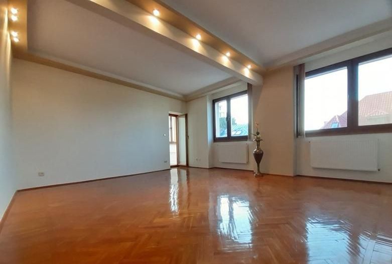 De vânzare: apartament 3 camere  Duplex - Grădina Botanică - garaj - Poză 2