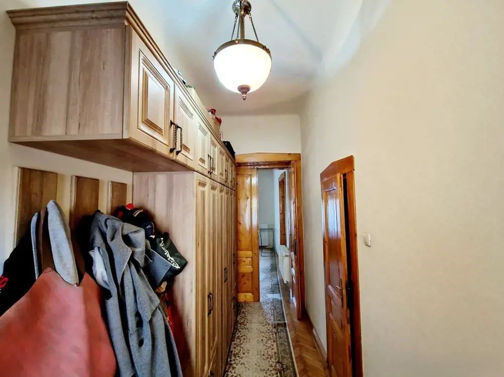 Sinaia | 3 Camere | Cladire Istorica situata pe Malul Begai. - Poză 10