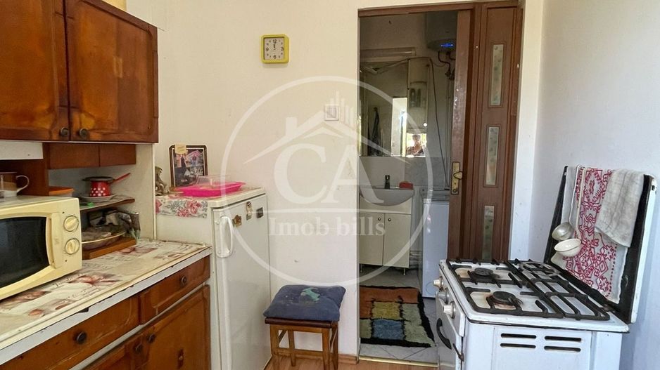 Casa de vanzare cu 2 camere in zona Sintelec, Bihor. - Poză 6