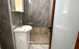 Apartament spațios 3 cam, complet renovat, mobilat – disponibil 01.07. - Poză 9