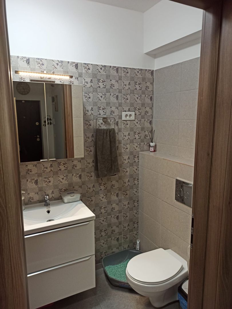 garsoniera total decomandata-42mp/metrou Berceni/3-5min pe jos - Poză 6