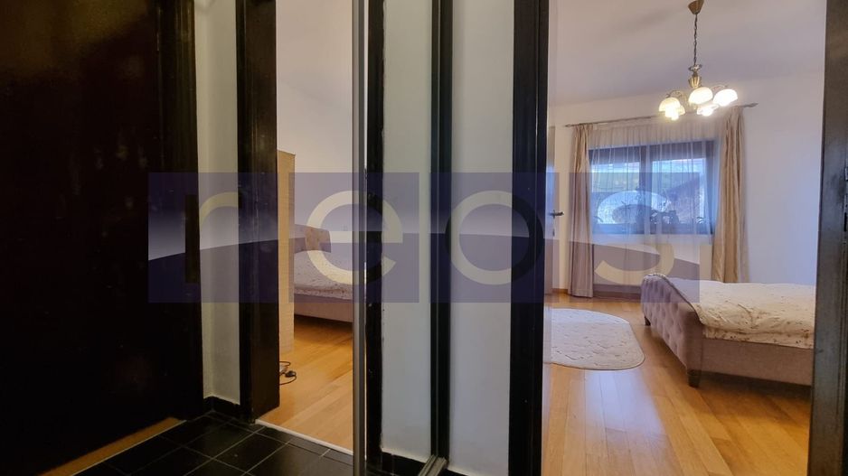 VANZARE- 9- CAMERE (S+P)- VILA -COTROCENI - Poză 27