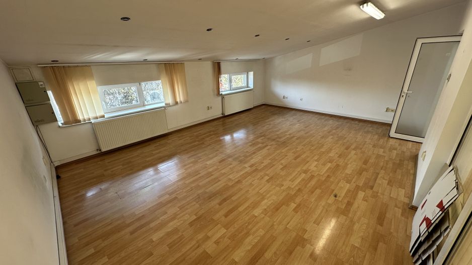 Spatiu de birou -zona strada Cluj/ 4 locuri de parcare - Poză 10