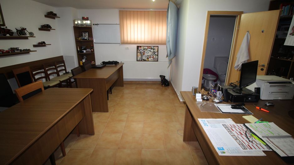 Imobil pretabil activitati diverse: clinica medicala/camin batrani/pensiune - Poză 18