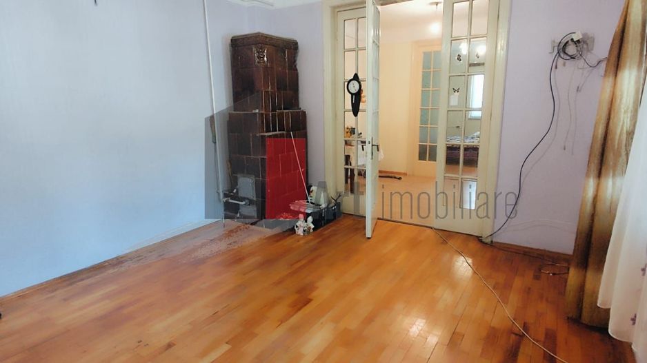 Casa de vanzare + teren in zona Jiului (Bucurestii Noi) - Poză 18