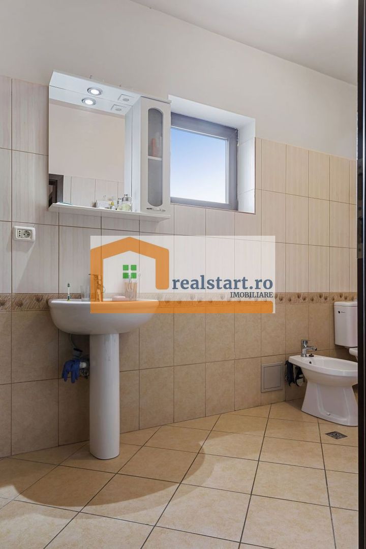 Vanzare Duplex, ideal investitie, piscina exterioara, trifazic - Poză 34