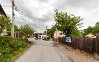 Teren Gavana locatie excelenta langa padure si facilitati cartier - Poză 3