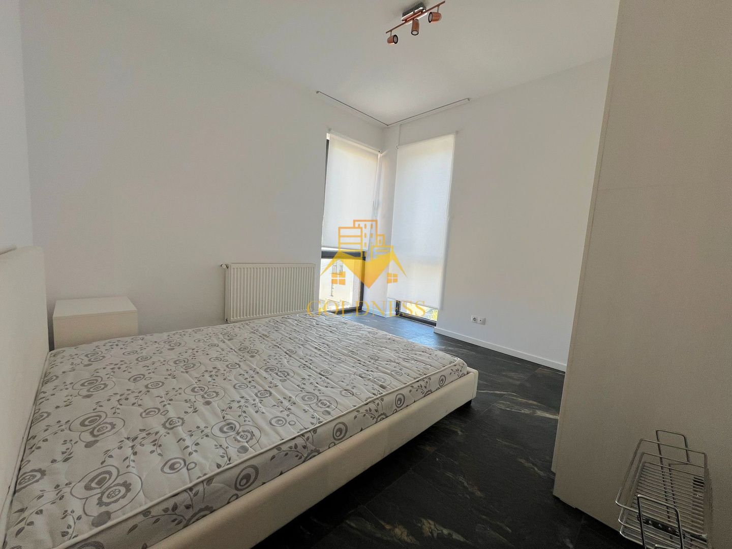 3 camere, 2 Parcari, boxa, Buna Ziua, Grand Hotel Italia, Trifoiului - Poză 9