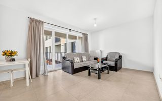 Studio modern | Kasper Coresi | Parcare & boxă - Poză 4