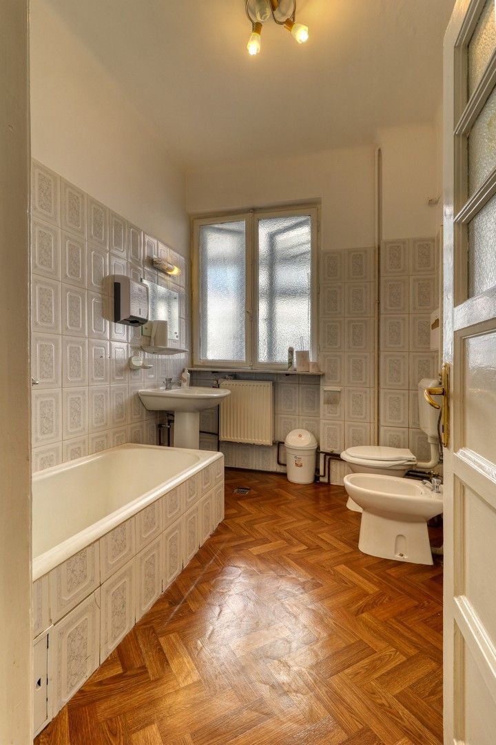 Romană- 5 camere- 140 mp - centrala termica - Poză 12