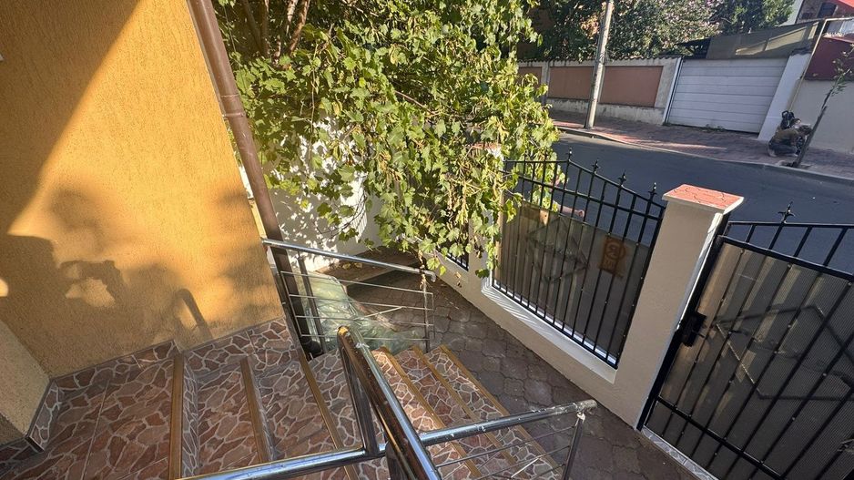 Casa de inchiriat Timpuri Noi 204 m - Poză 16