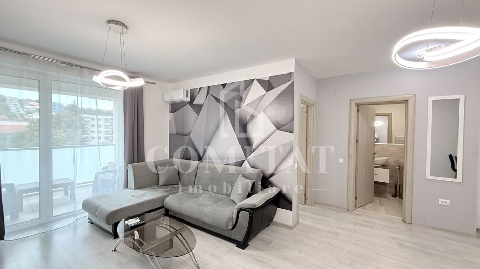 Apartament cu 2 camere | parcare inclusă | str Decebal - Poză 2