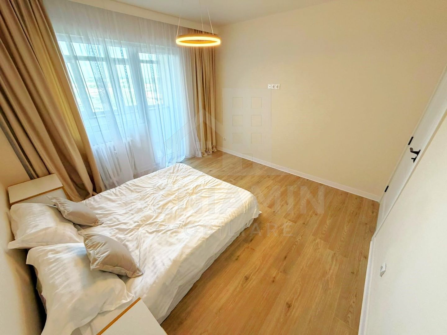 2 Decomandate-Renovat total-Nelocuit-Impecabil-teava de gaze - Poză 2