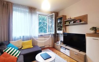 Apartament de vânzare cu 4 camere în zona Iosia, Oradea - Poză 1