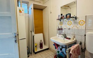 Casa singur in curte Iosia - Poză 4