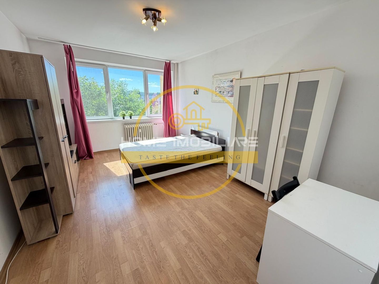 Etajul 2/ Apartament cu 2 camere/ 56mp/ zona Podu Ros - Poză 1