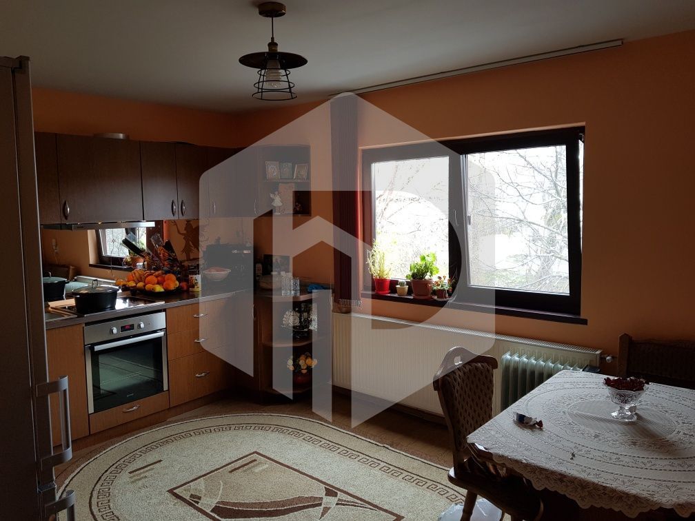 Casa individuala - 146mpu - Gara Mica - 2 Corpuri - Garaj - Curte - Poză 8