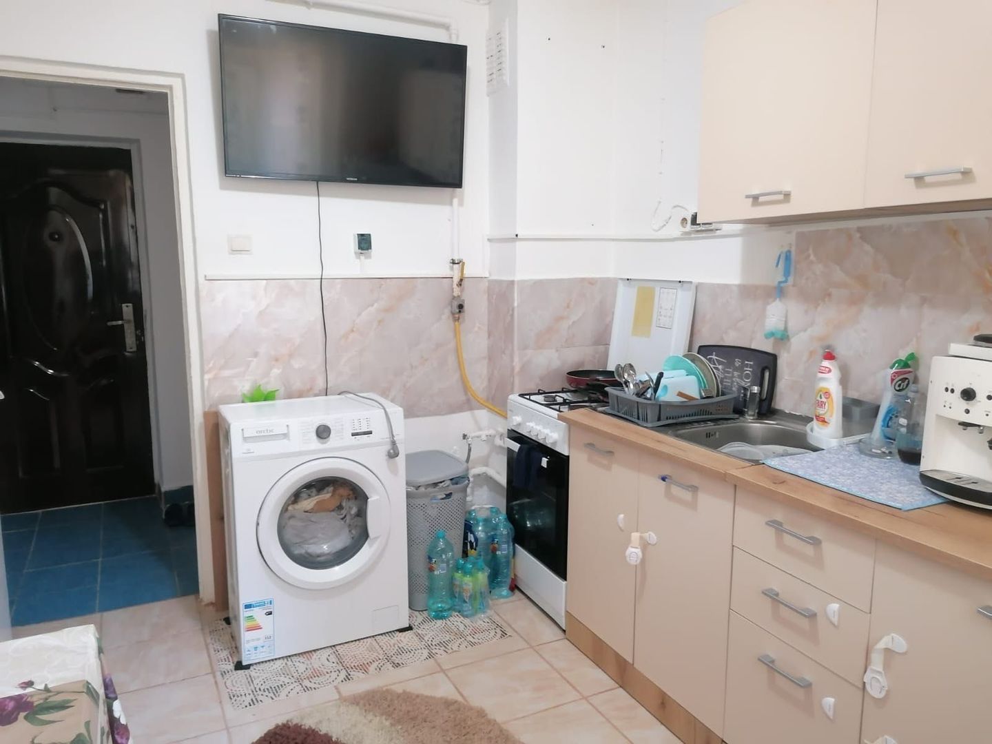 Apartament recent restructurat zona micro 14 - Poză 1