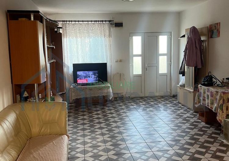 Casă cu 4 camere în Bogonos, Letcani - 80 mp construiți, teren 800 mp - Poză 5