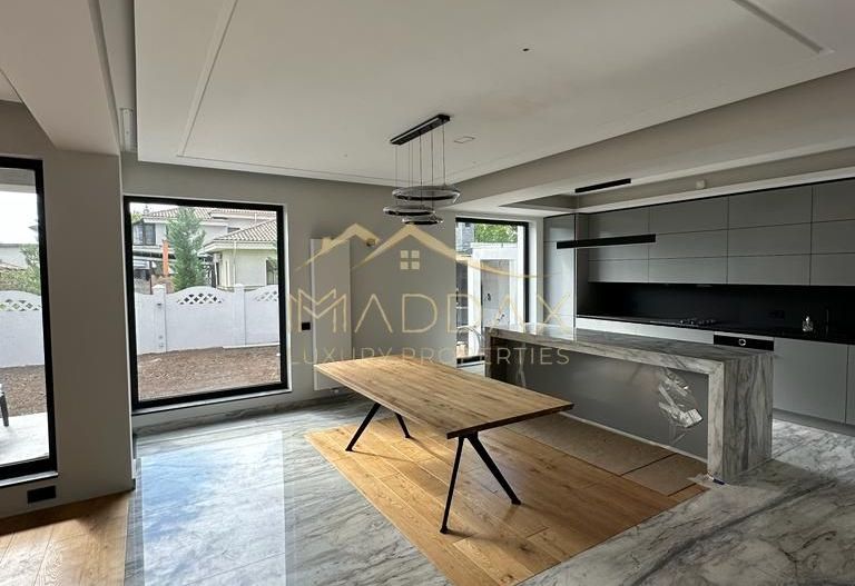 Vila Lux 7 camere de inchiriat***465mp***Erou Iancu Nicolae - Poză 10