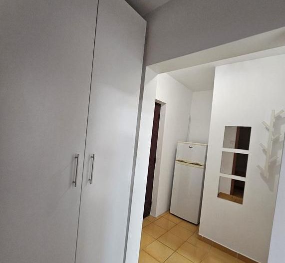 GARSONIERA TINERETULUI, BUCATARIE INCHISA, MODERN, METROU 13 MINUTE - Poză 5