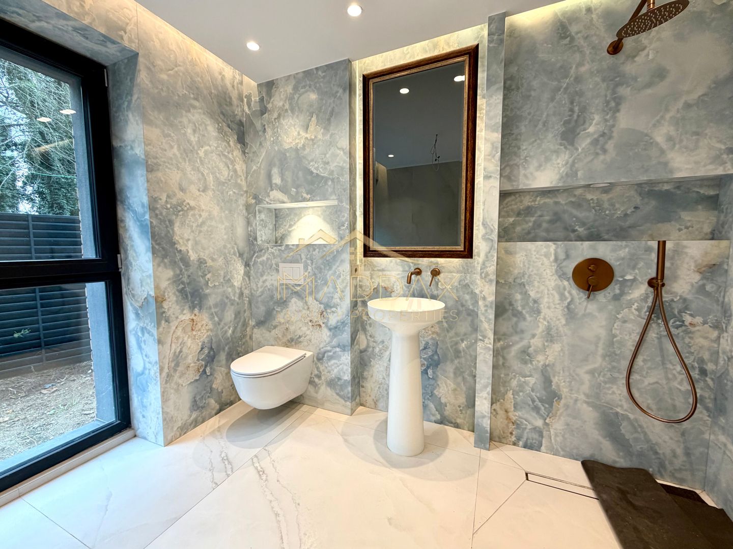 Duplex 4 camere cu gradina //  200 mp + curte 150mp // Straulesti - Poză 27