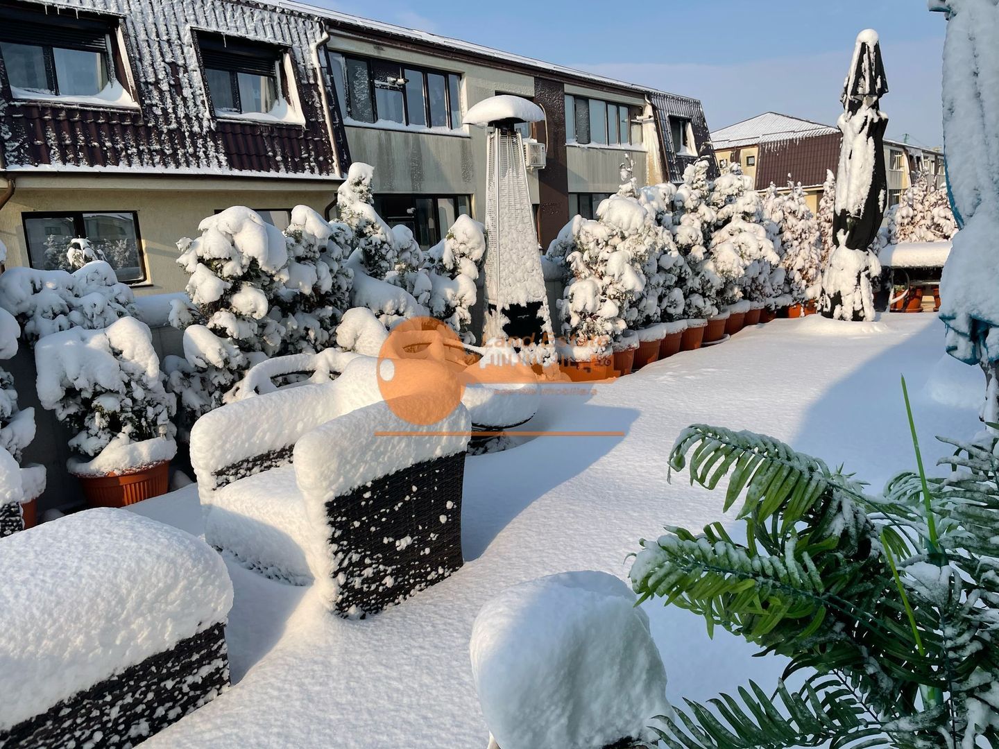 Vanzare 3 camere ( incalzire pardoseala si terasa 120 mp ) - Poză 6