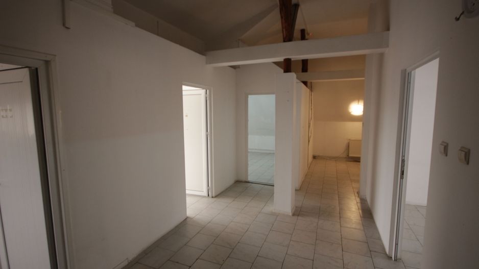 Imobil destinatie birouri + depozit - Poză 44