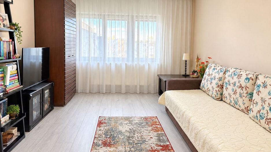 De vanzare apartament cu 2 camere, Siderurgistilor Vest, et. 4, 68.000 euro - Poză 1