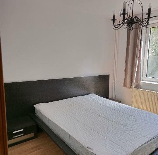 APARTAMENT LUMINOS METROU POLONA - Poză 2