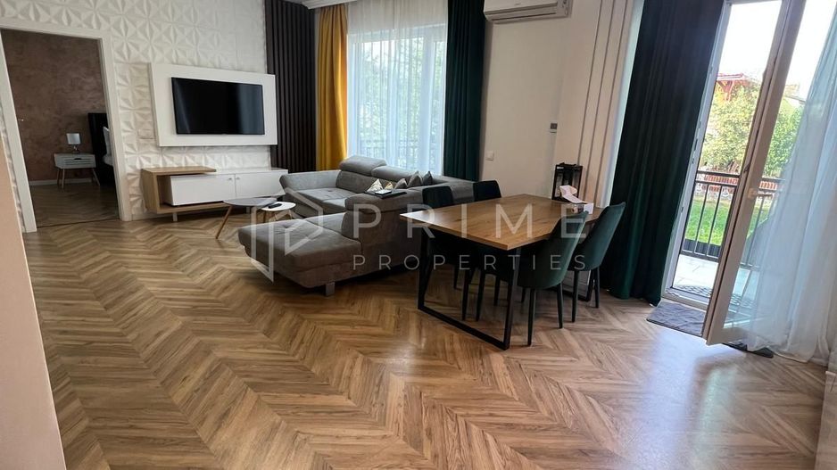 Apartament 2 camere lux de închiriat, central, bloc nou, loc parcare - Poză 2