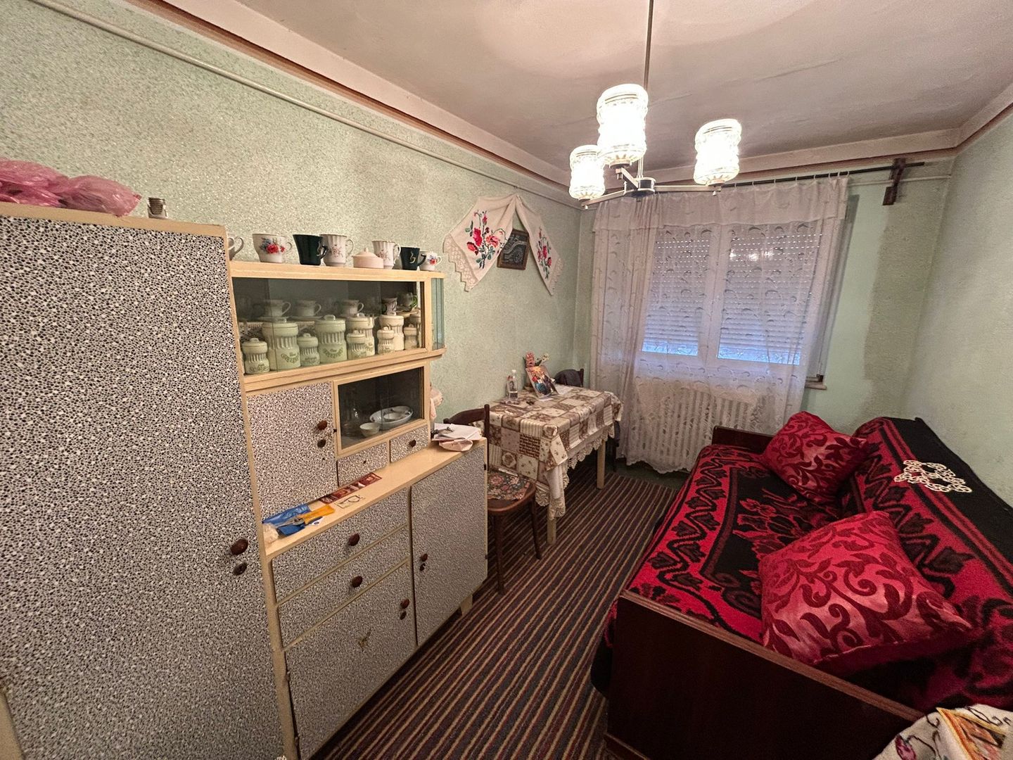 Apartament 3 camere, 47mp  - Cugir - Poză 6