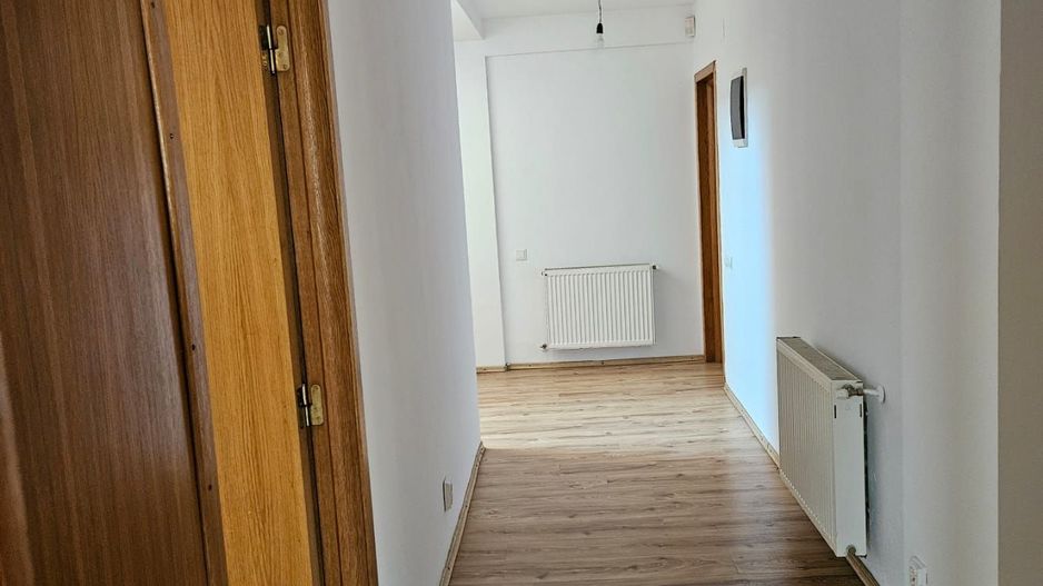 Vila,Parter+Etaj comuna Berceni 169000 eur - Poză 23