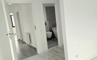​Casă 3 camere, 2 băi, curte generoasă 471 mp - Complex Luna, Balotești - Poză 8