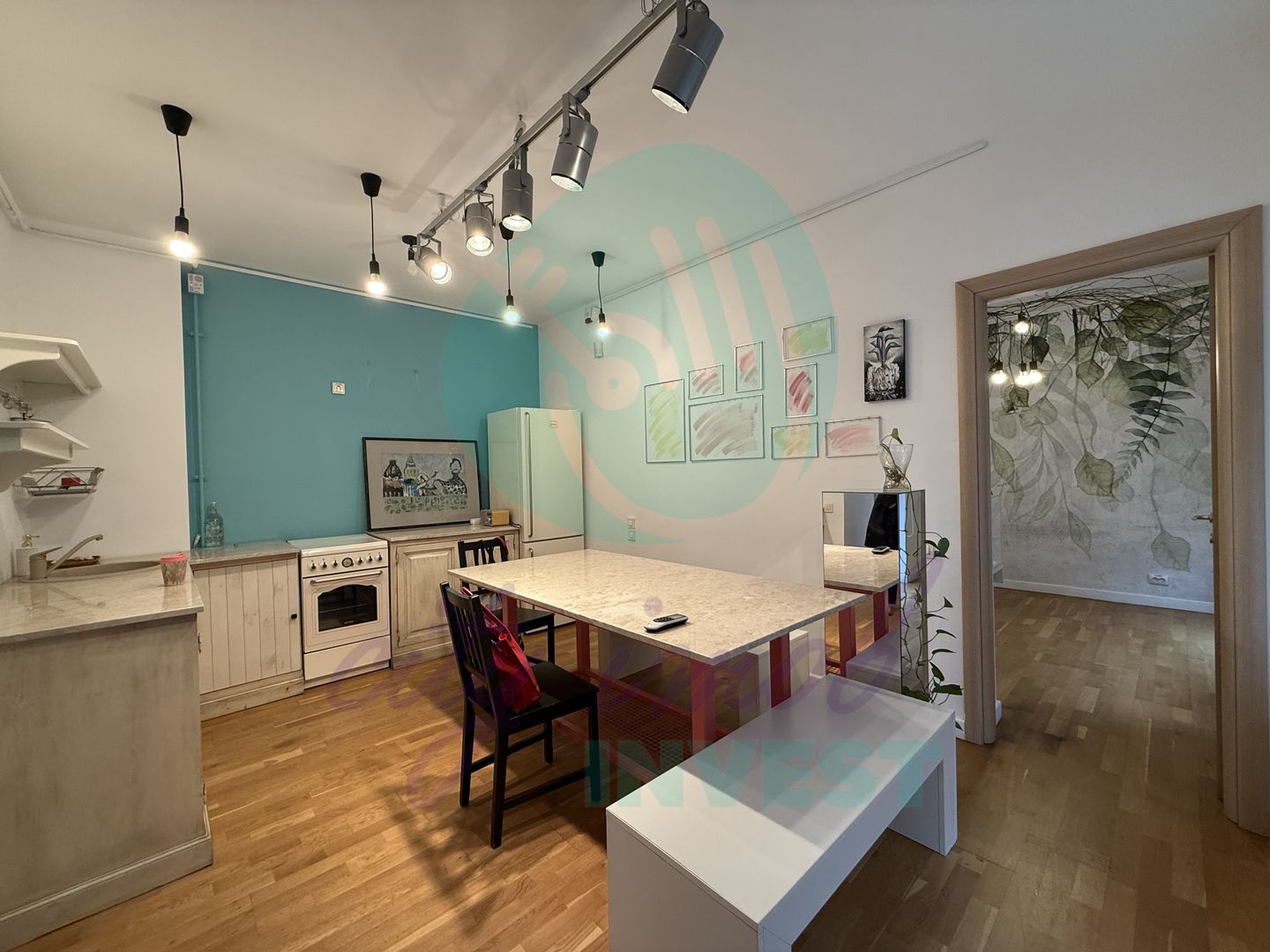 Un apartament Chic ideal ca locuinta sau activitate - Poză 10