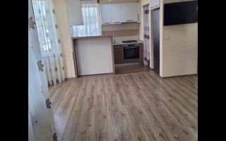 Casă Livezeni 815 mp teren, casa primitoare ,la doar 5 minute de oraș. - Poză 5