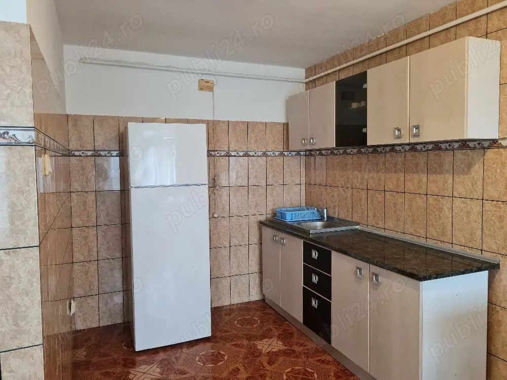 SE VINDE AP 3 CAM - REPER - HOTEL CRISTAL - Poză 4